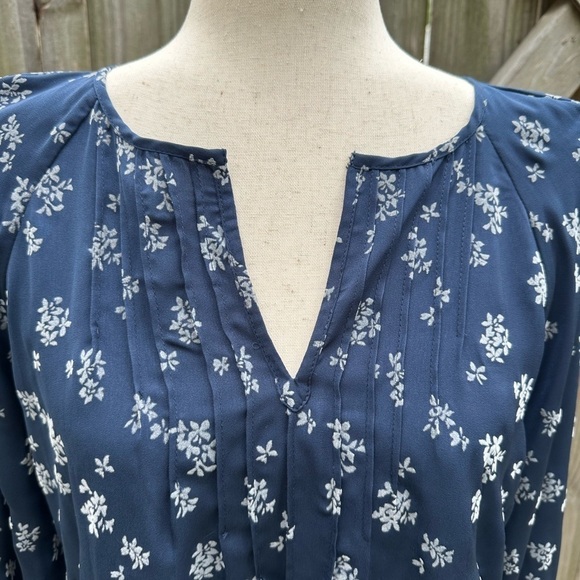 Michael Stars Pleated Front Flocking Print Navy Blue Peasant Blouse - Picture 6 of 13